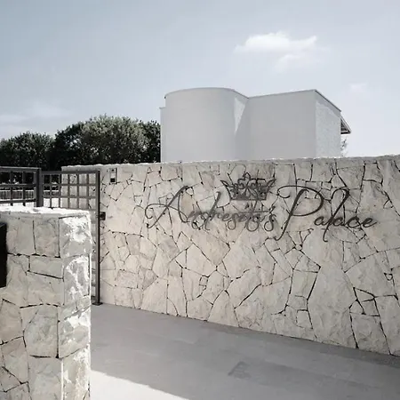 Andresitas Palace By Guide Willa *